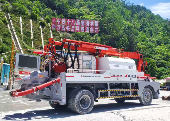 鄭萬高鐵後坪隧道斜（xié）井